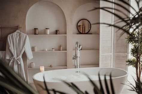 The Art of Creating a Magical Moonlit Bath Experience